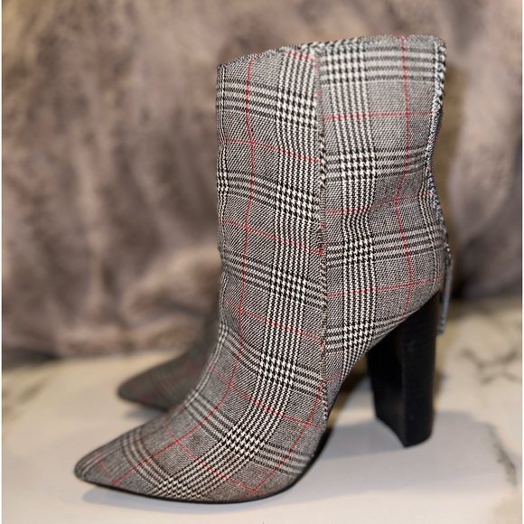 Steve Madden Plaid Heel Boots - Picture 2 of 9